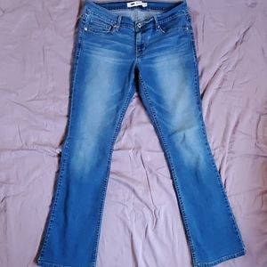 Levi 524 bootcut size 9